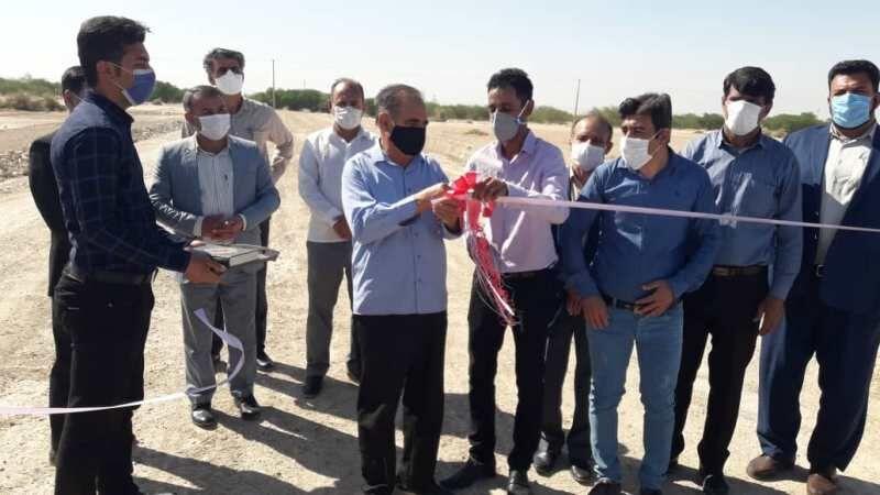 خبرنگاران اولین جاده سلامت روستایی در دهلران افتتاح شد خبرنگاران اولین جاده سلامت روستایی در دهلران افتتاح شد