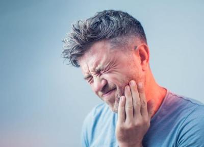 12 روش خانگی برای از بین بردن درد دندان؛ از سیر تا علف گندم