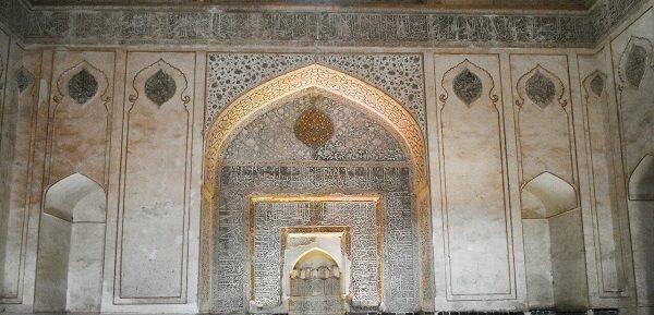 مسجد جامع ساوه یکی از جاذبه های گردشگری استان مرکزی به شمار مسجد جامع ساوه یکی از جاذبه های گردشگری استان مرکزی به شمار می رود